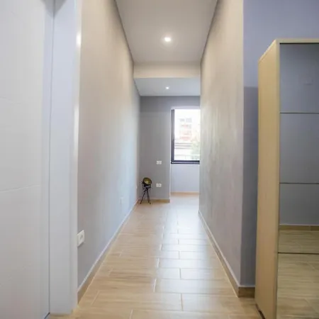 The Tophouse 4br & Bbq Veranda Apartment