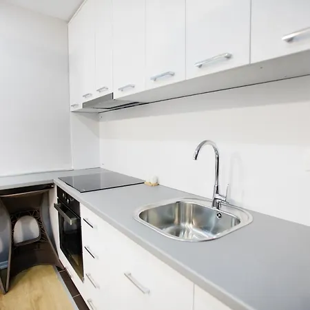 Blloku 4br Duplex W Bbq Terrace - Тирана