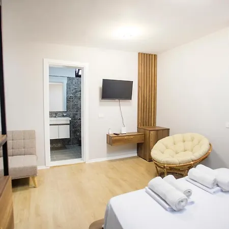 The Tophouse 4br & Bbq Veranda Tirana