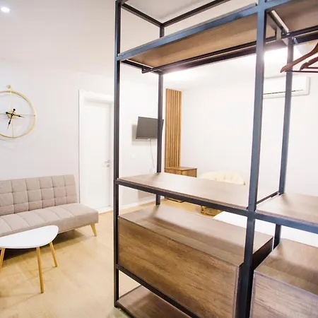 The Tophouse 4br & Bbq Veranda Apartment Tirana