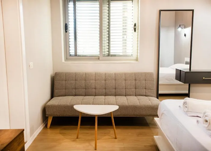 Blloku 4Br Duplex W Bbq Terrace - Central Tirana Апартаменты Тирана