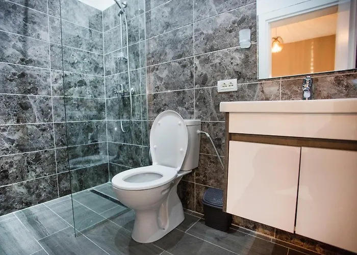 Апартаменты Blloku 4Br Duplex W Bbq Terrace - Central Tirana