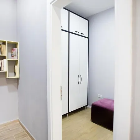 Blloku 4br Duplex W Bbq Terrace - * ティラナ