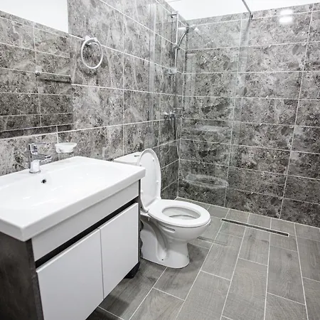 4 Br Apartment&bbq Veranda *