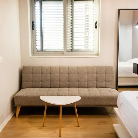 4br Penthouse & Bbq Terrace At Blloku Apartment Tirana