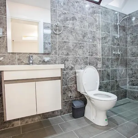 Blloku 4br Duplex W Bbq Terrace - شقة *