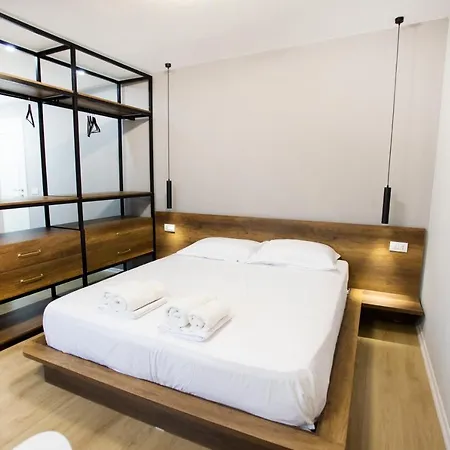 4 Br Apartment&bbq Veranda