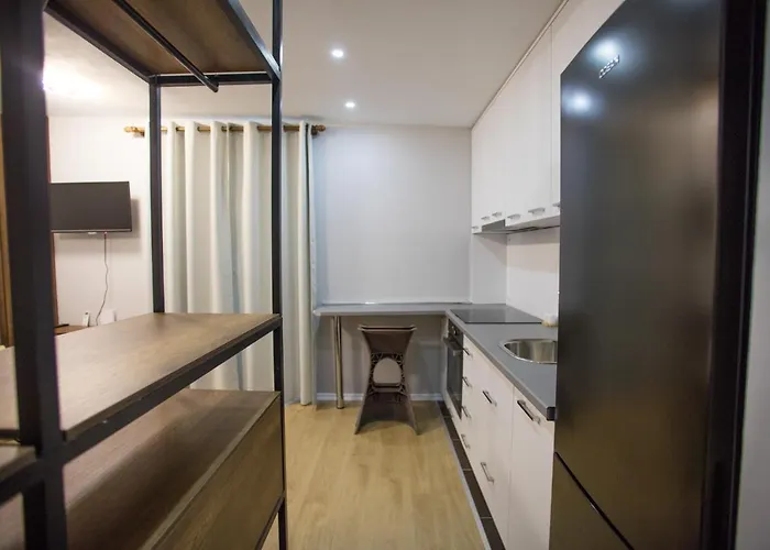 Blloku 4Br Duplex W Bbq Terrace - Central Tirana דירה טיראנה