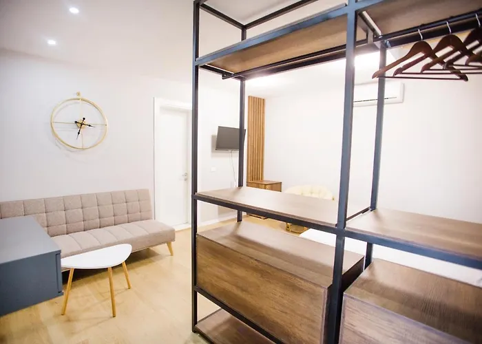 4br Penthouse & Bbq Terrace At Blloku Lejlighed Tirana