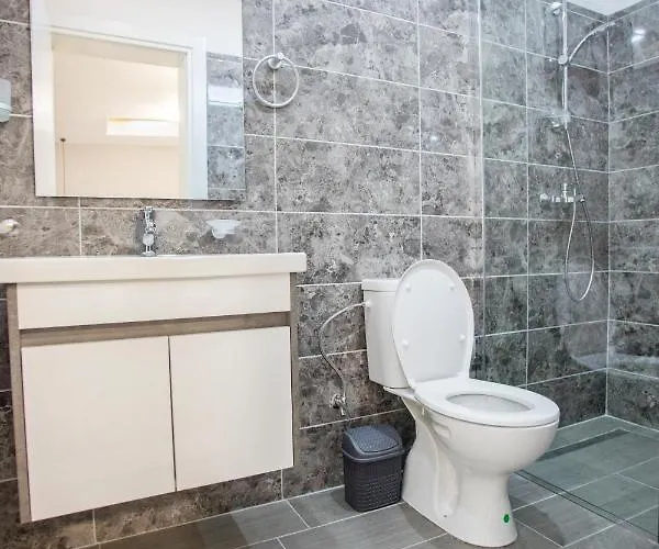 Blloku 4br Duplex W Bbq Terrace - Appartement *