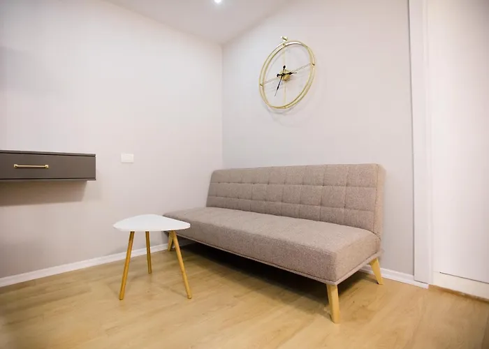 Blloku 4br Duplex W Bbq Terrace - Tirana